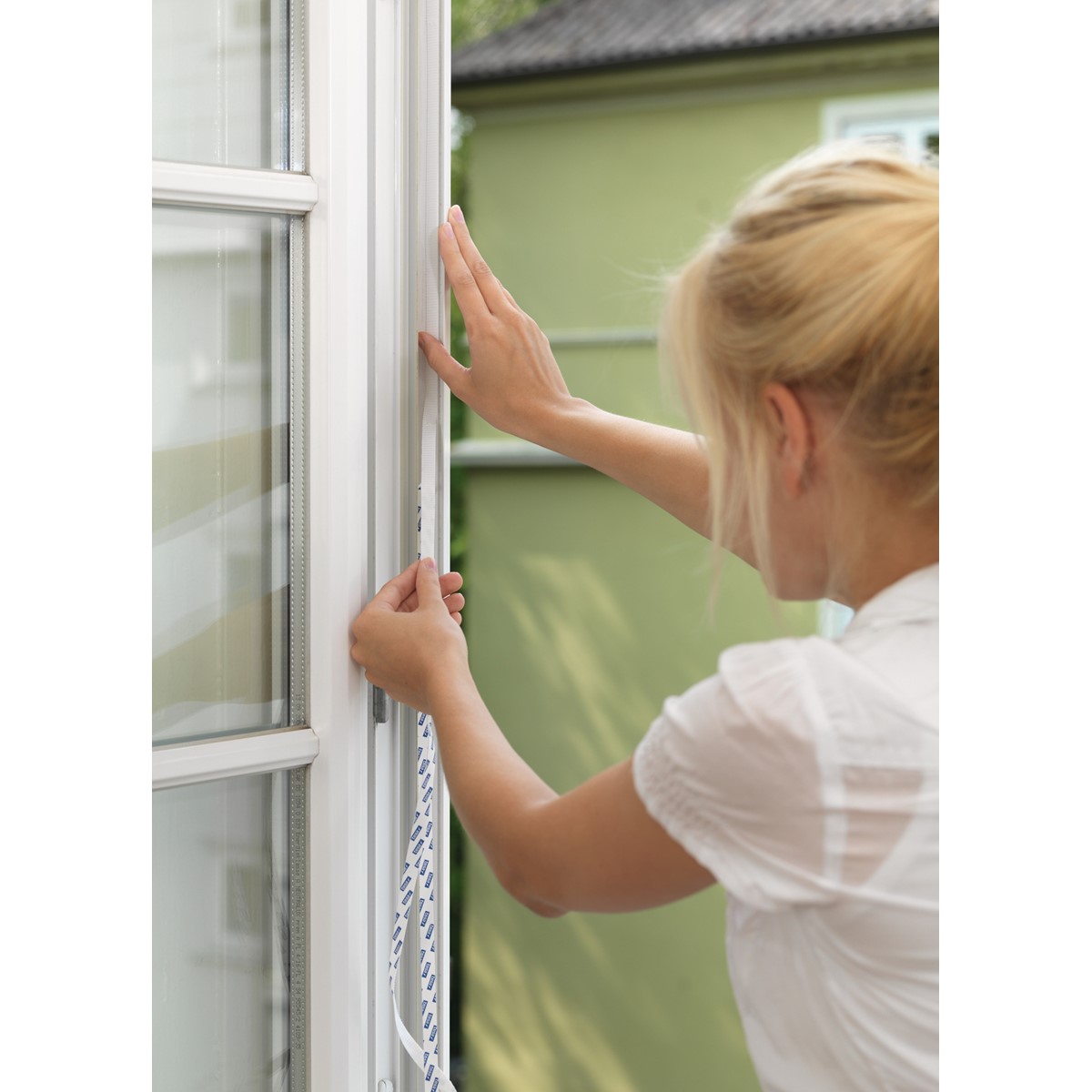 tesa 55396 Fliegengitter Insect Stop Klett COMFORT für Fenster, 1,30m x ...